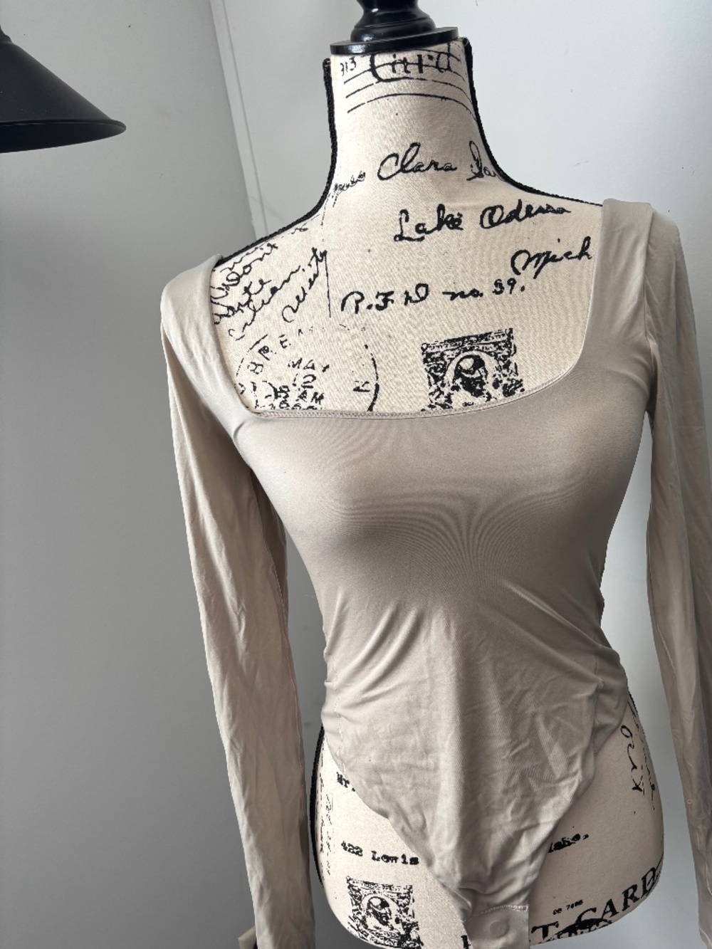 Lululemon body suit XS